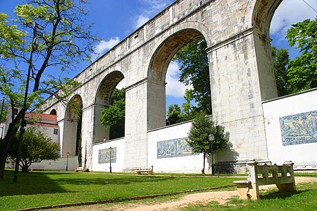 L'aqueduc de Lisbonne photo