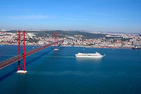 Portul din Lisabona Portugalia foto